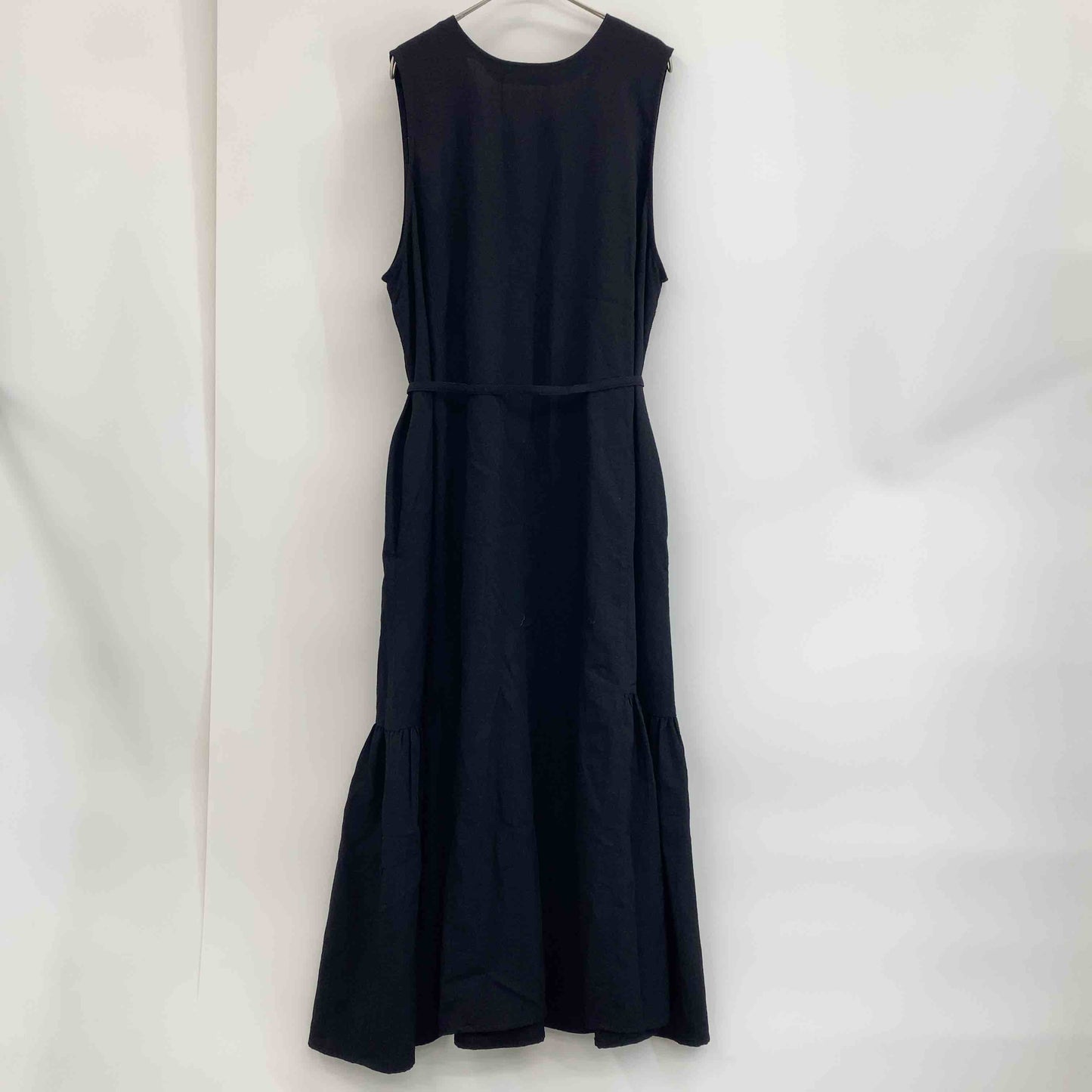 レディース ノースリーブワンピース ブラック 前開きワンピース ウエストリボン 麻調