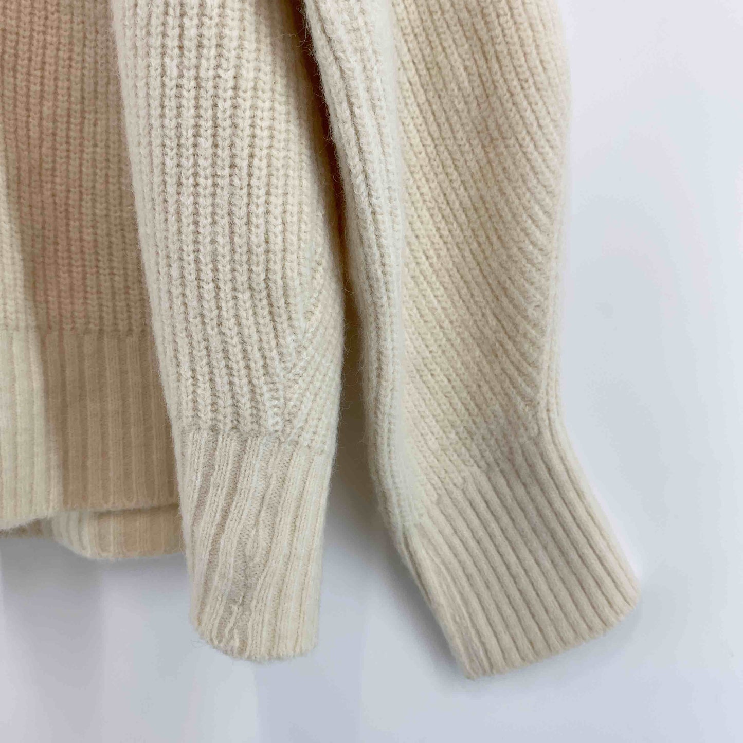 ノーブランド オフホワイト 無地 ニットカーディガン シンプル レディース カーディガン