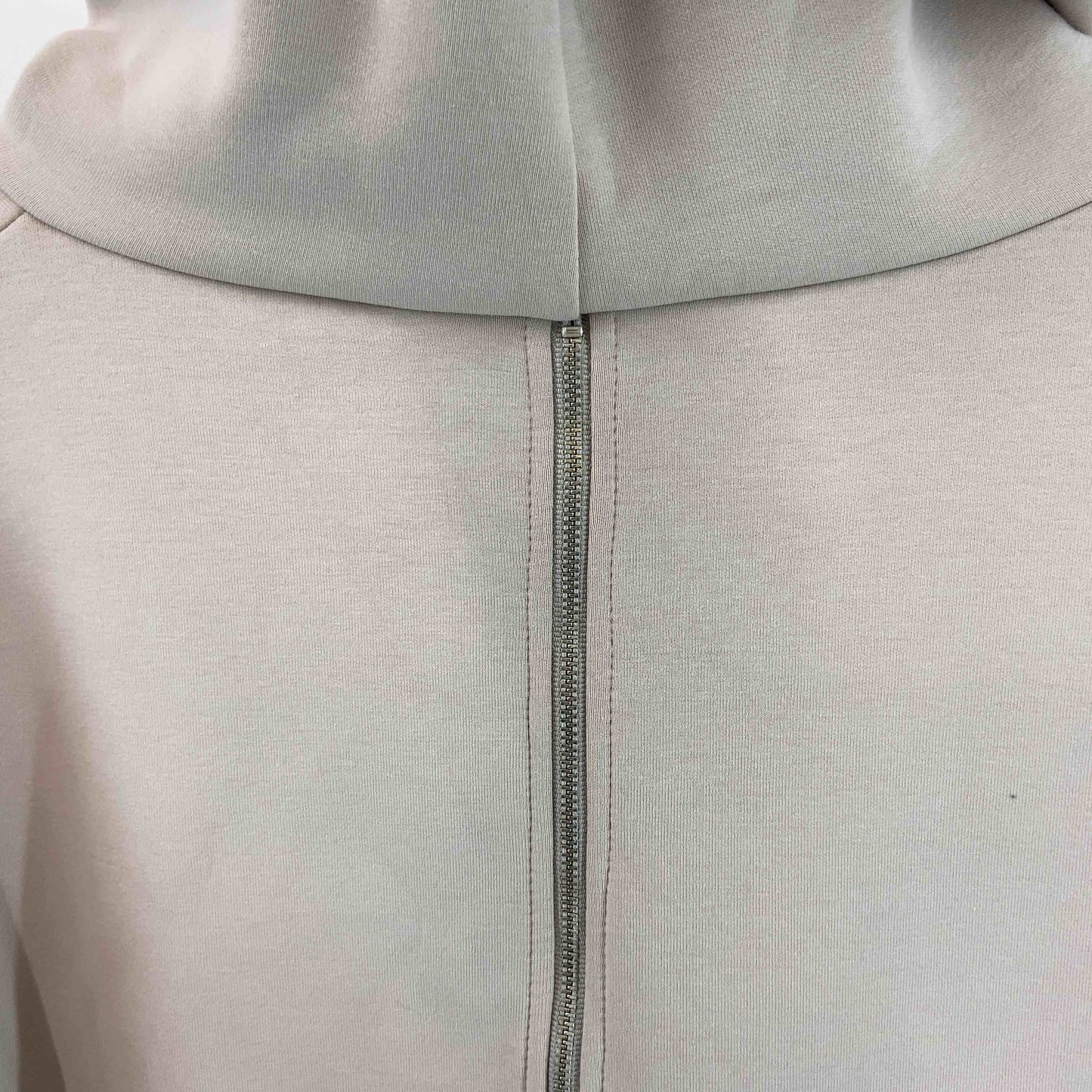 Discoat ディスコート　ピンクベージュ　バックファスナーあり　 レディース パーカー　サイズF