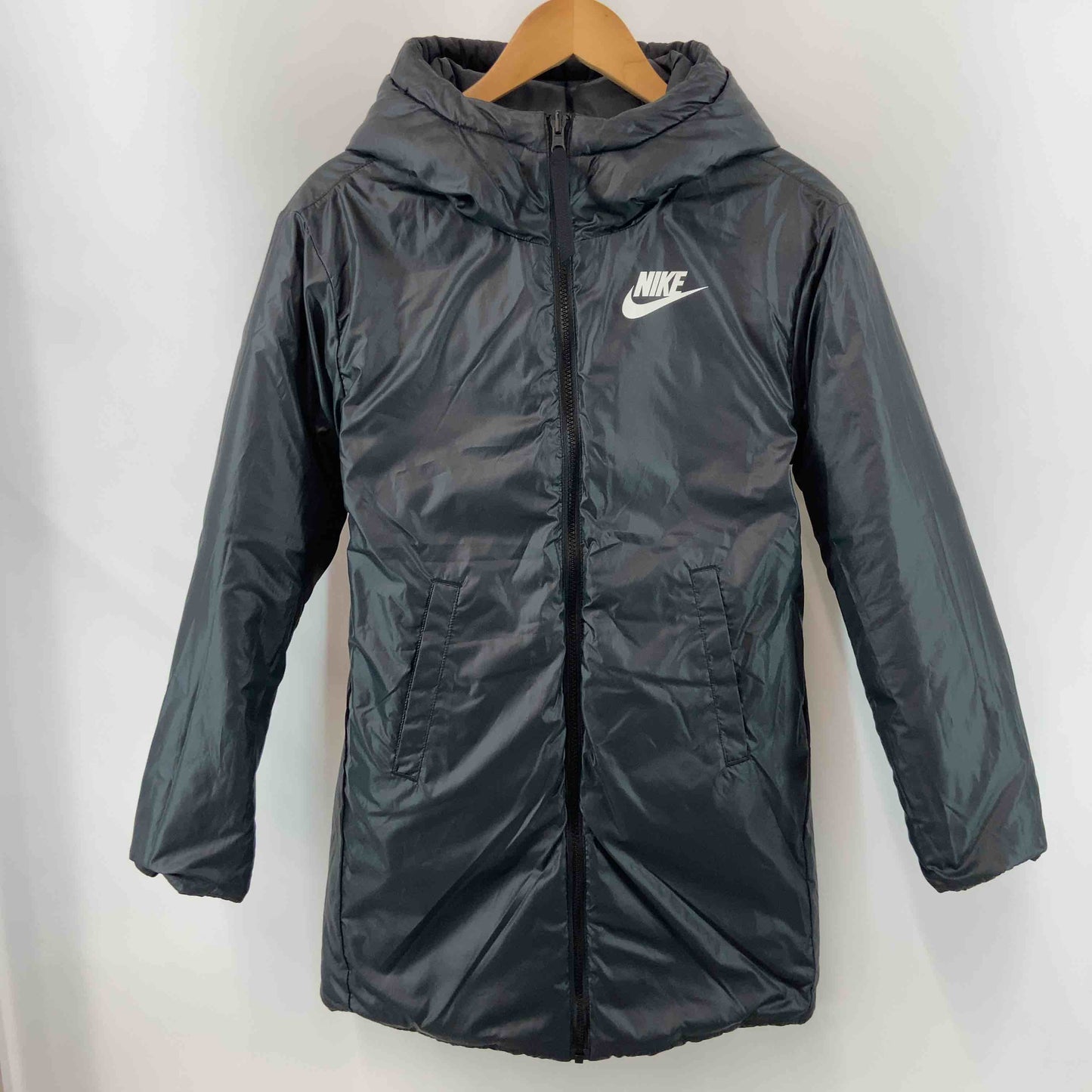 NIKE ナイキ レディース ダウンジャケット ブラック系 リバーシブル スポーツブランド