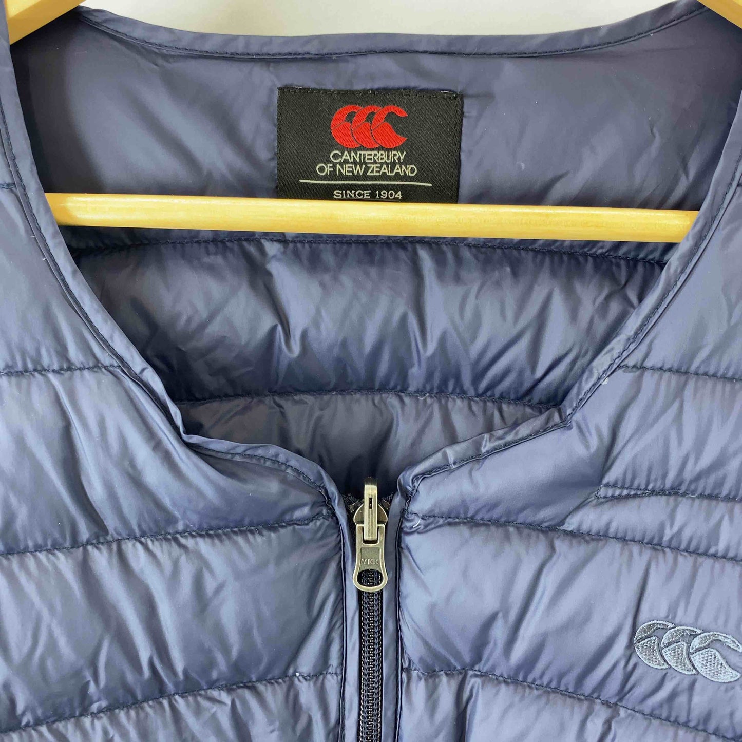 canterbury カンタベリー メンズ 中綿・ダウンジャケット ネービー ロゴ刺繍 サイズXL