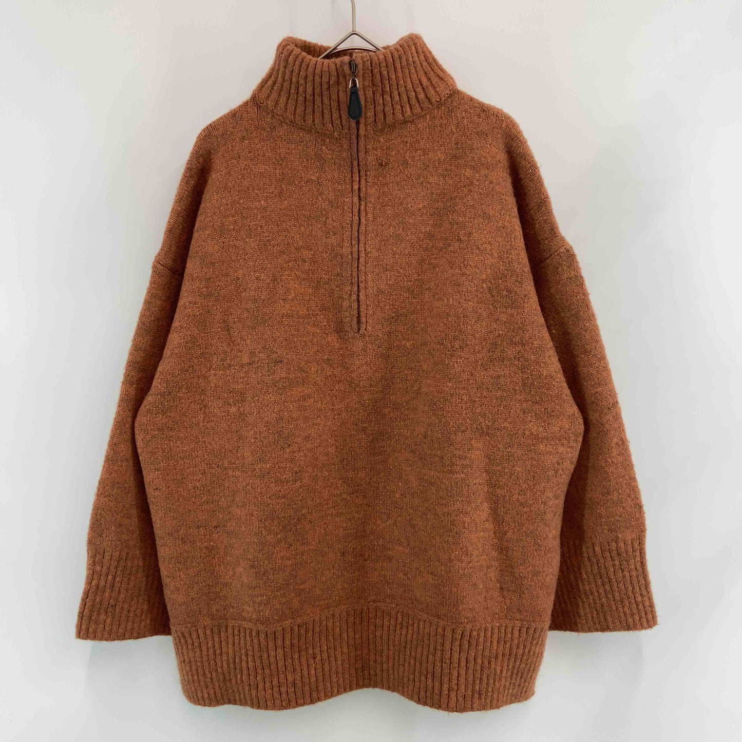 レディース ニット セーター ハーフジップ　ハイネック　サーモンオレンジ系