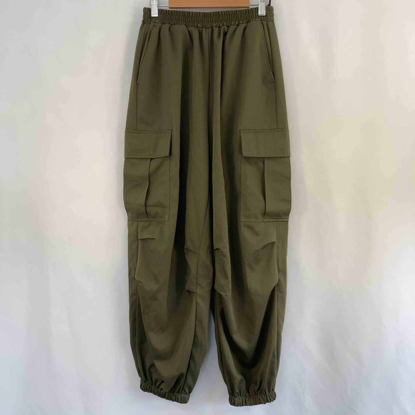 SUREVE  レディース カジュアルパンツ モスグリーン tk