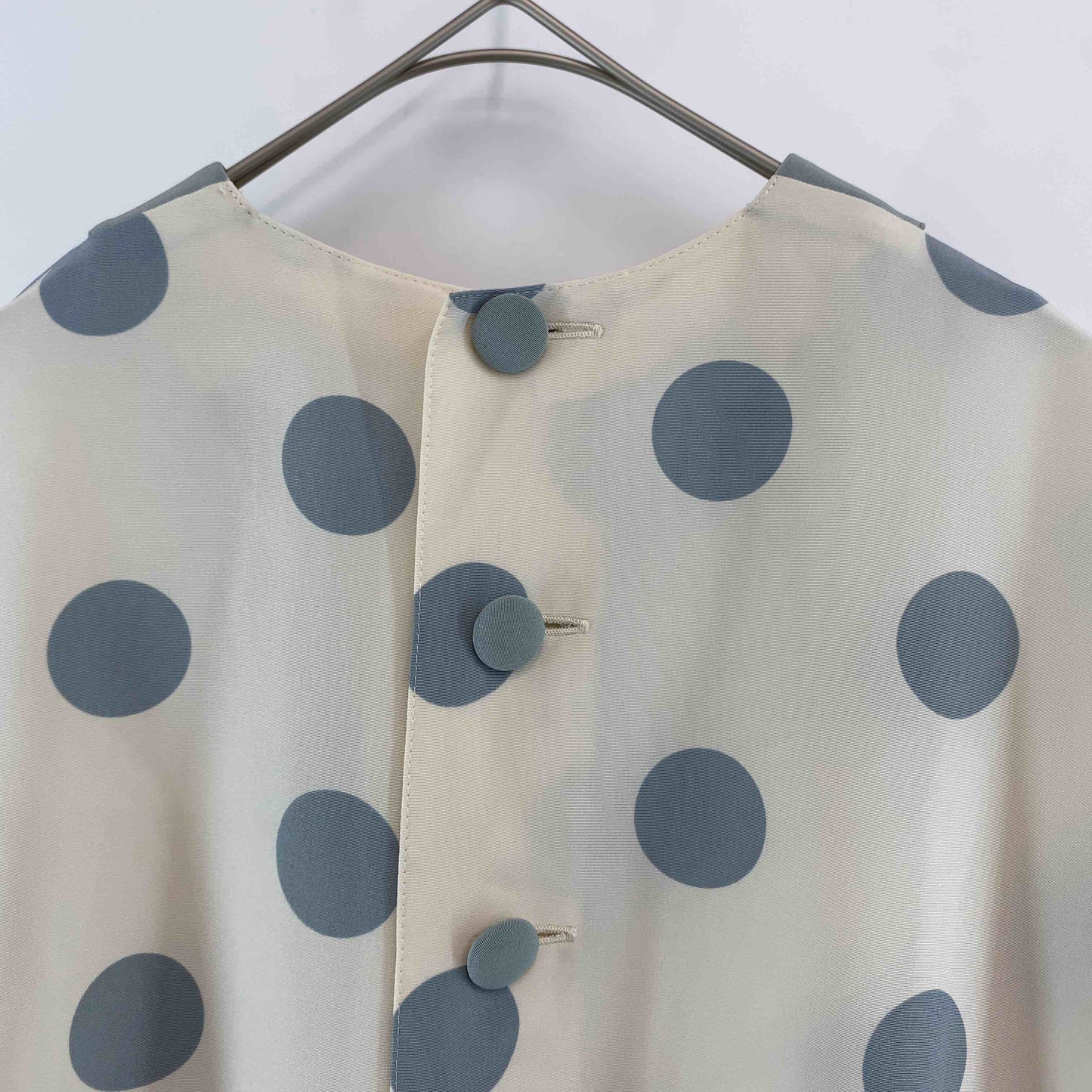 東京ブラウス レディース 長袖シャツ/ブラウス 七分袖 オフホワイト地グレー水玉柄 バックボタン