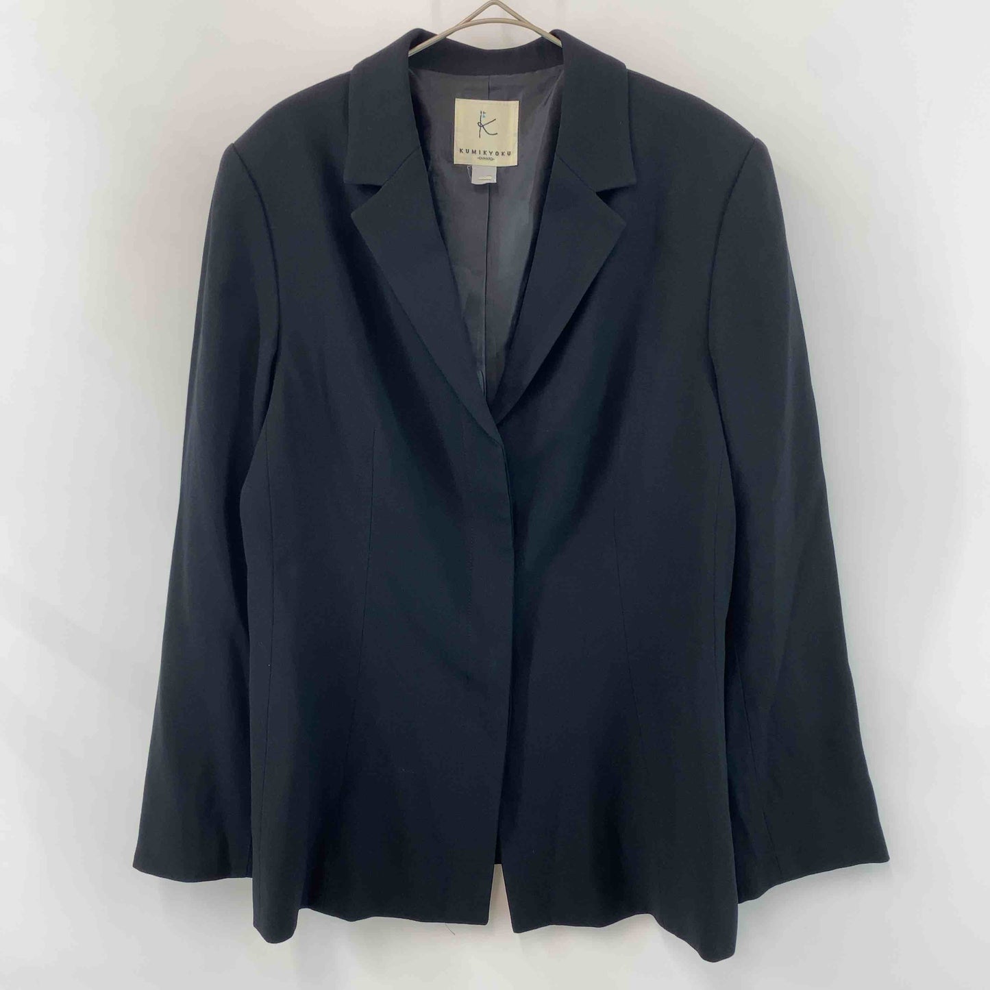 組曲 レディース テーラードジャケット　裏地　黒　ベルト無し