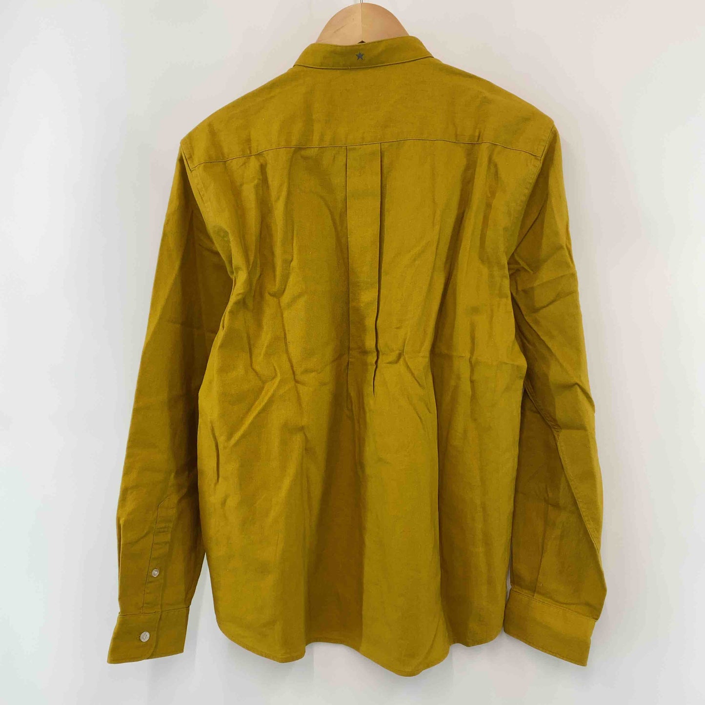 s&nd セカンド メンズ 長袖シャツ マスタードイエロー ノーカラーシャツ  ワンポイントロゴ