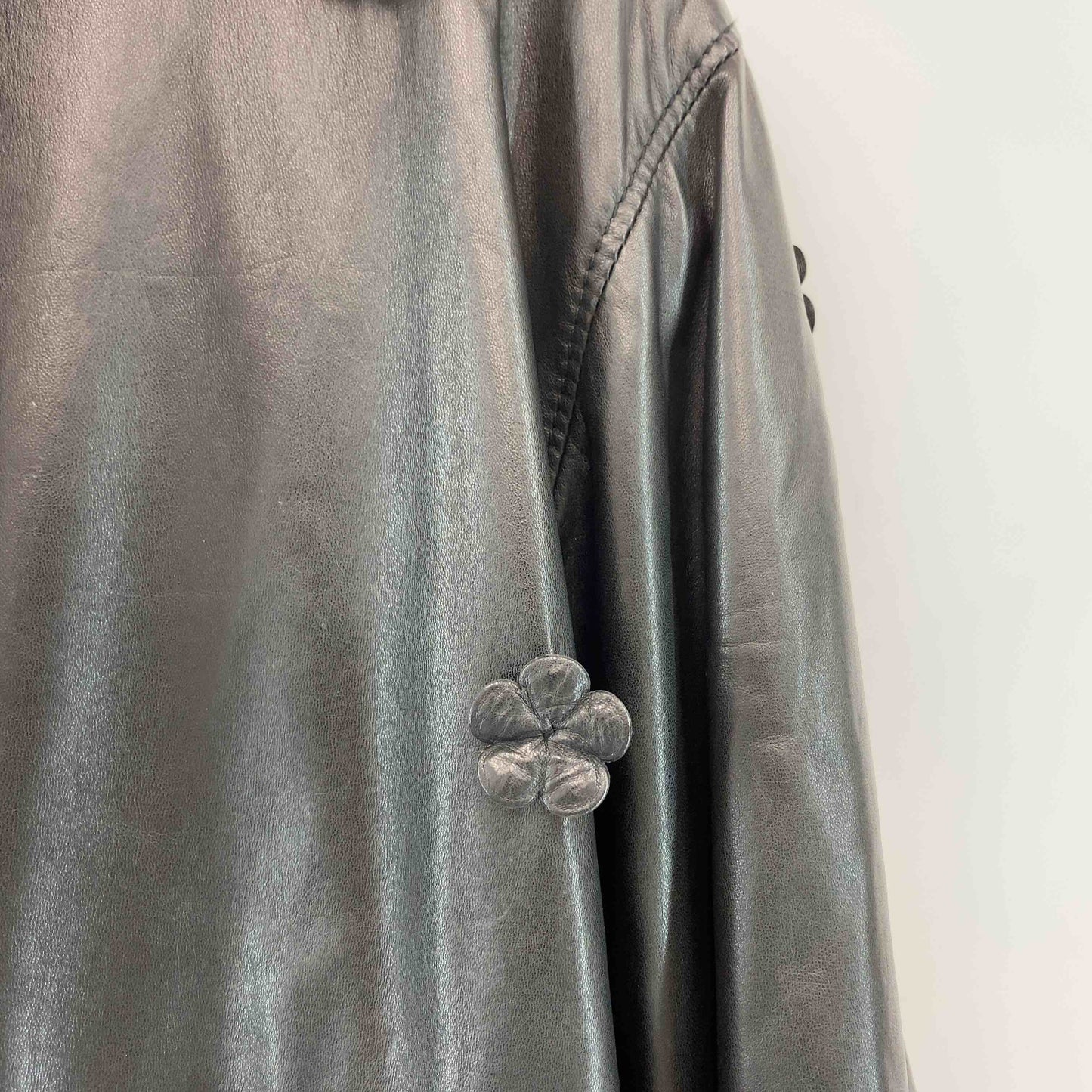 レディース レザージャケット ブラック　ファー　花装飾