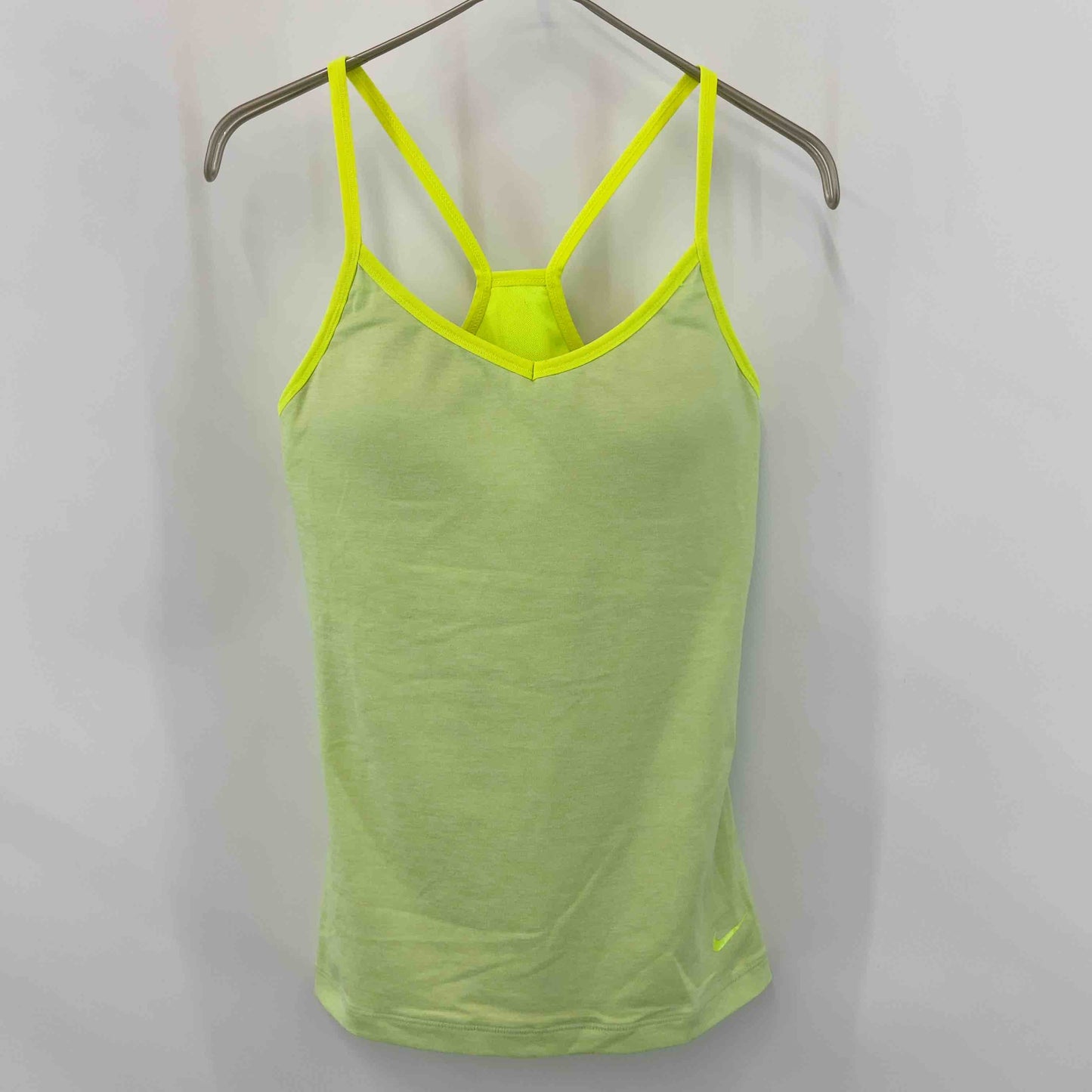 NIKE ナイキ レディース キャミソール　DRI-FIT　蛍光イエロー　カップ付き