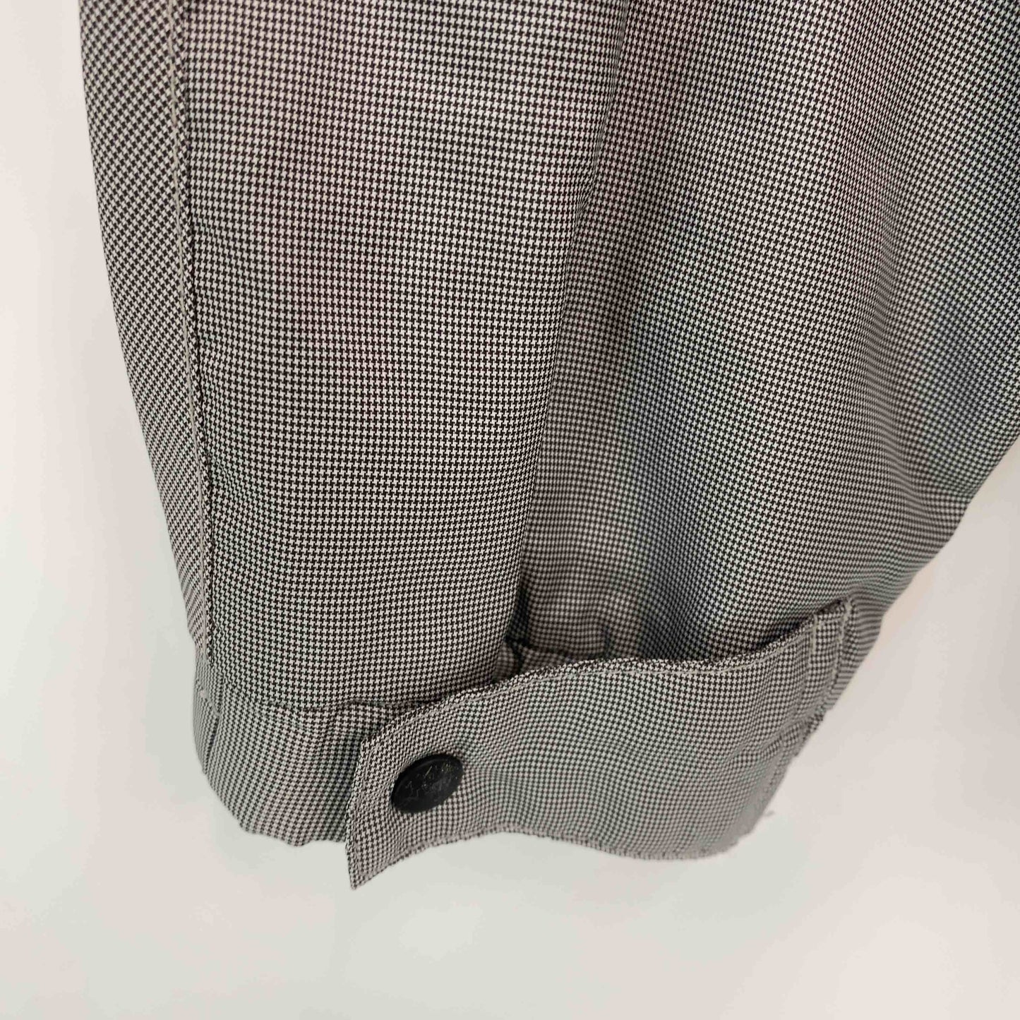 23区 ニジュウサンク メンズ ナイロンジャケット グレー 千鳥格子