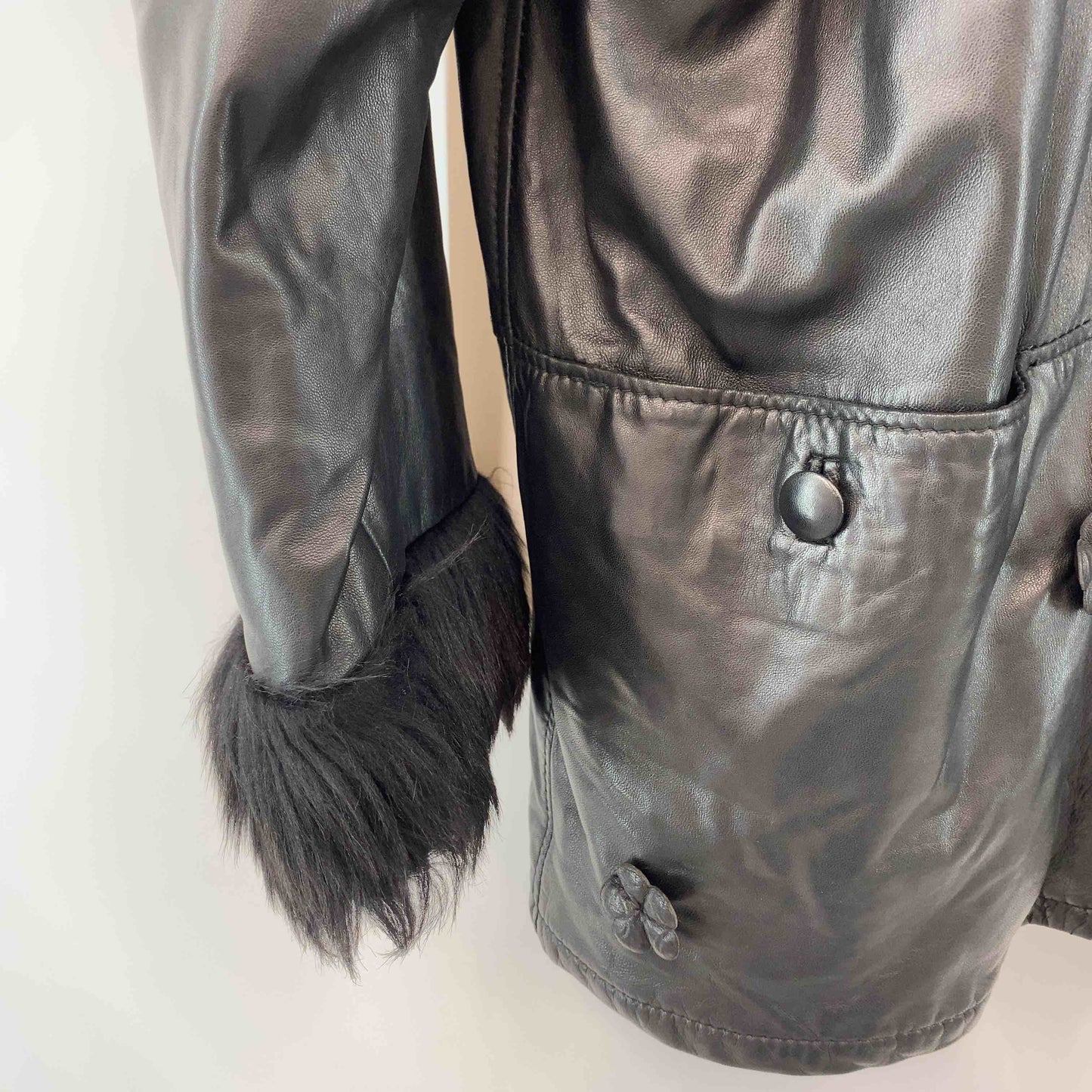 レディース レザージャケット ブラック　ファー　花装飾