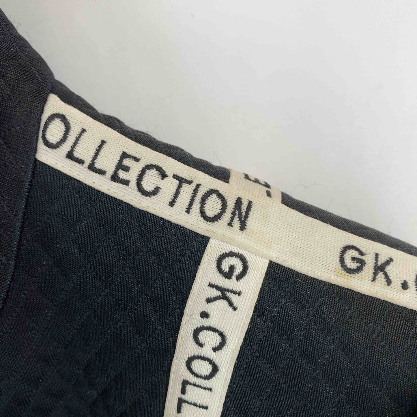 伊太利屋 GK collection  レディース ブルゾン ブラック ロゴ刺繍 胸ポケット付き