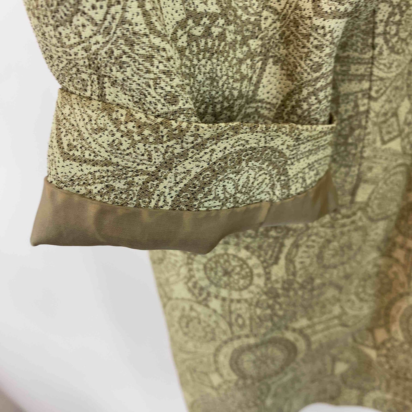 伊太利屋  レディース テーラードジャケット 総柄 イエロー系