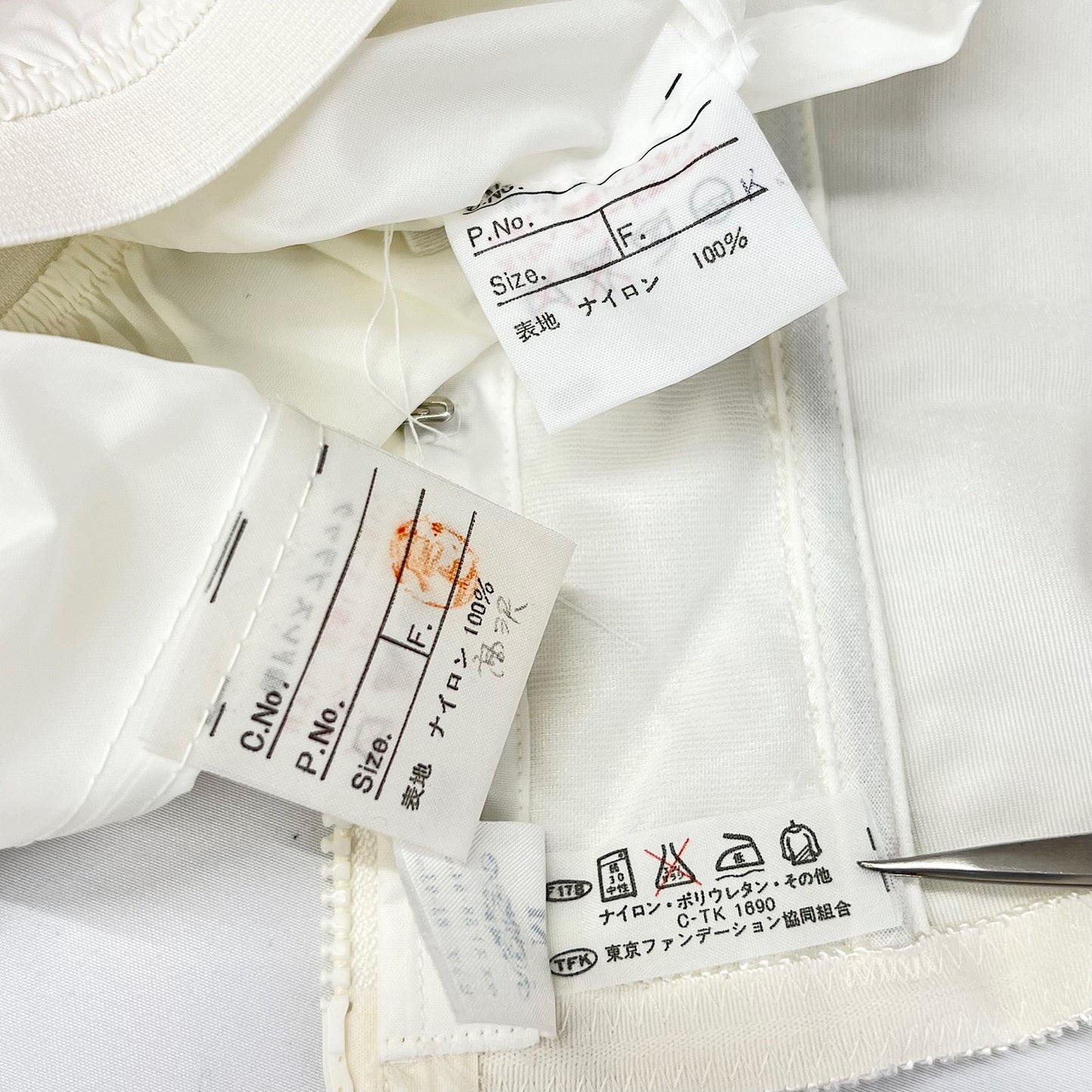 花 dress black レディース ウェディングドレス　チュールドレス　パリエ付き　ビスチェ・ペチコート付き　白