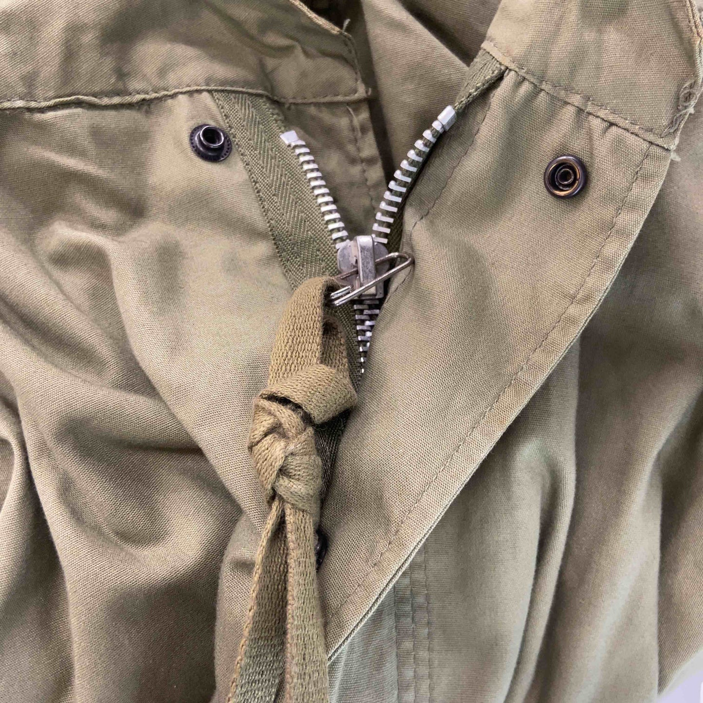 ヴィンテージ メンズ ミリタリージャケット フード フルジップ モッズジャケット カーキ