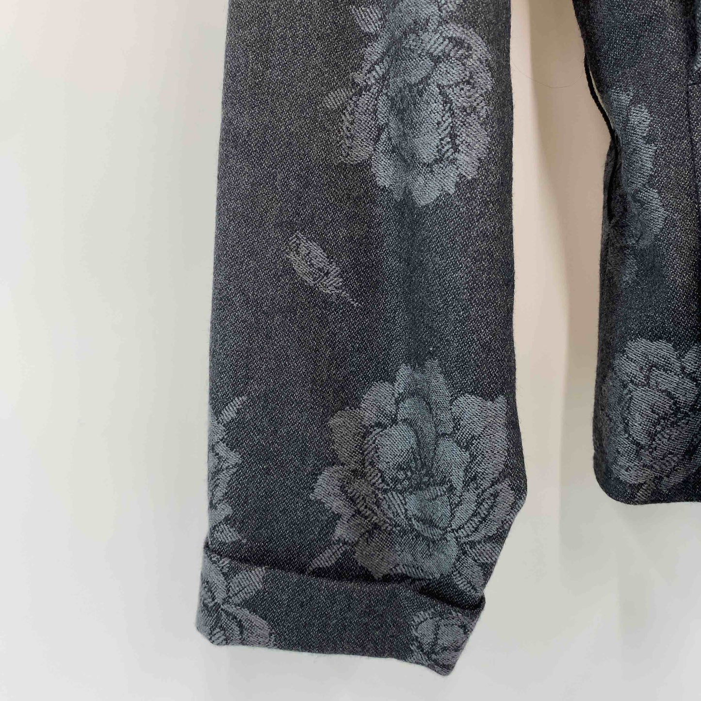 ungaro ウンガロ  レディース ノーカラージャケット グレー 花柄