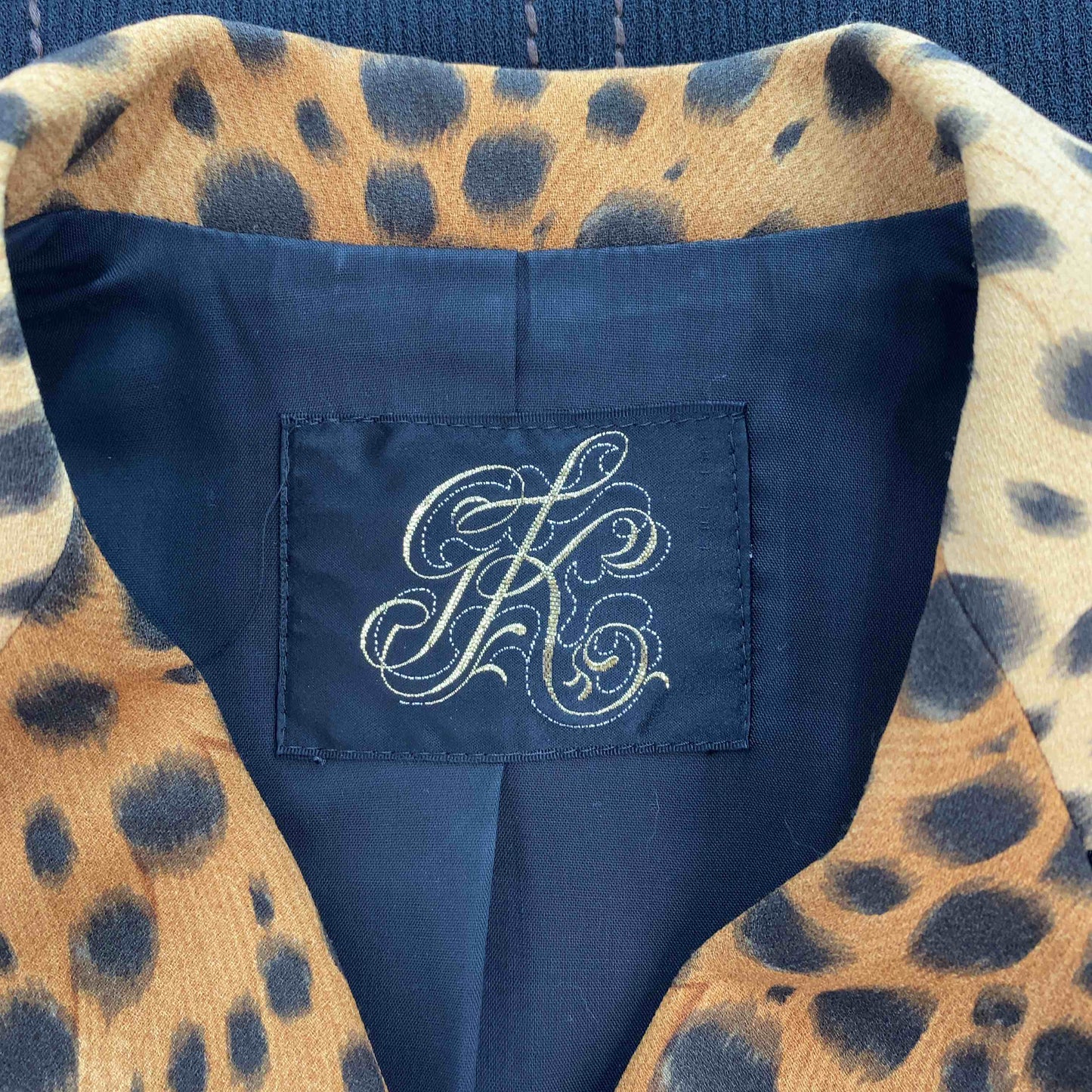 伊太利屋 イタリヤ レディース テーラードジャケット レオパード柄 ブラック 半袖