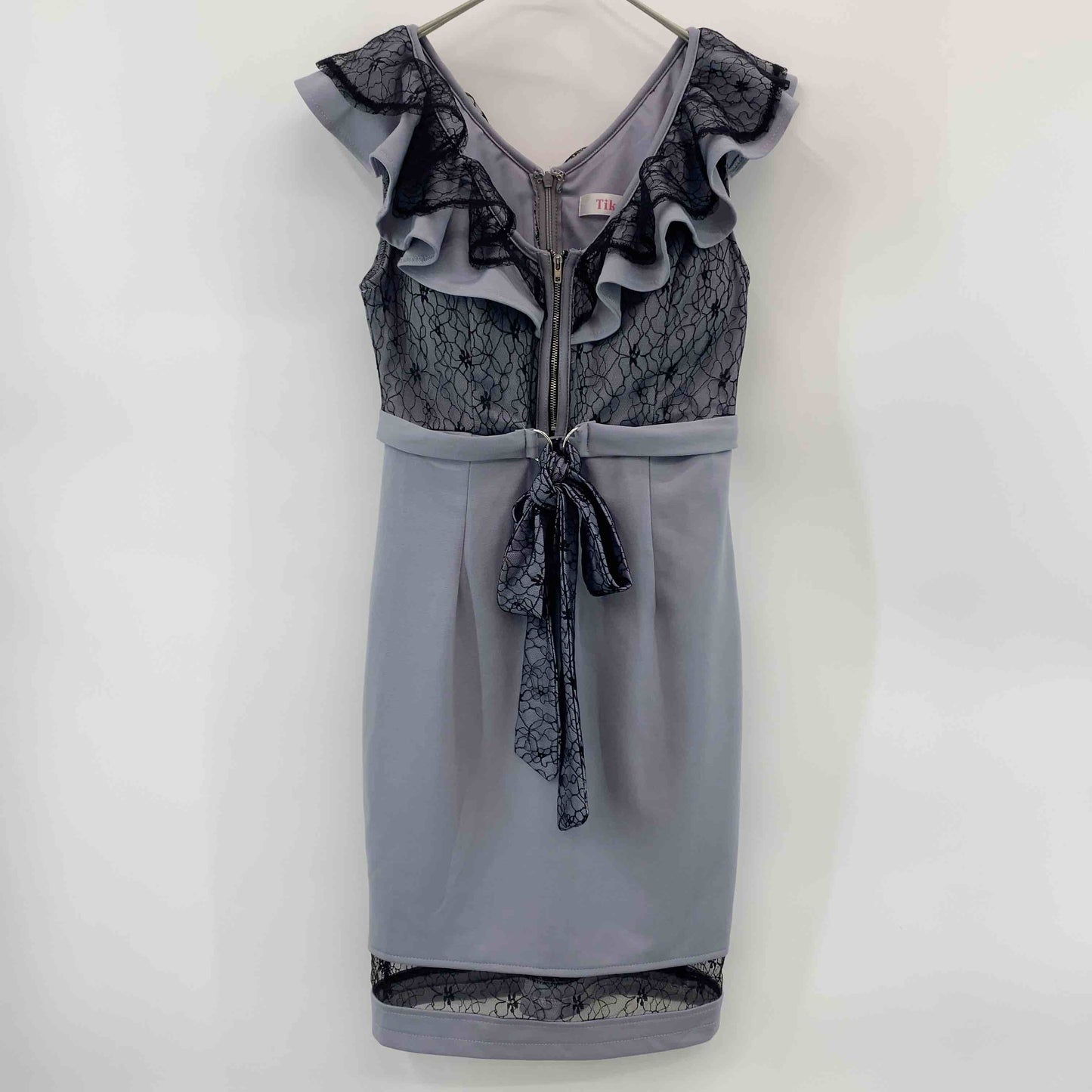 Tika レディース ノースリーブワンピース キャミワンピース フリル リボン ブルー ブラック 花