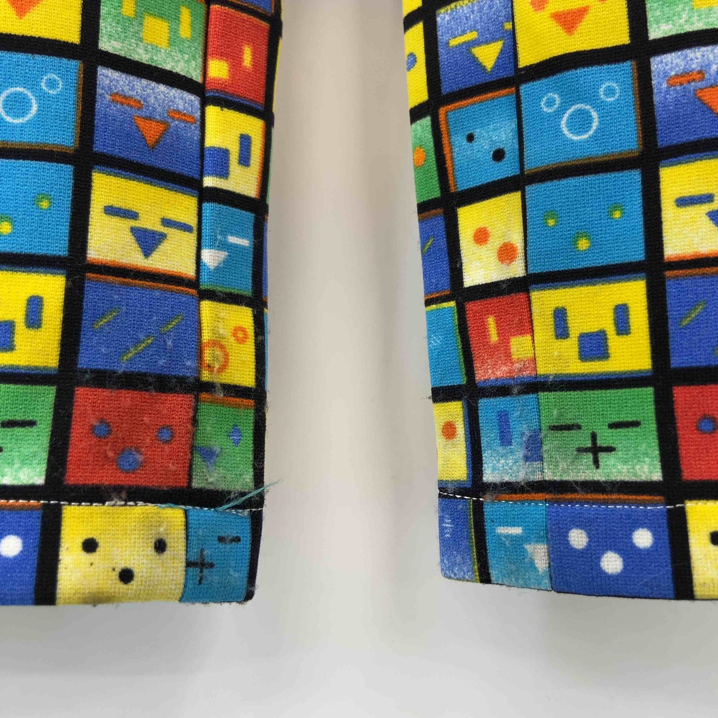 VERSUS　レディース カジュアルパンツ　総柄