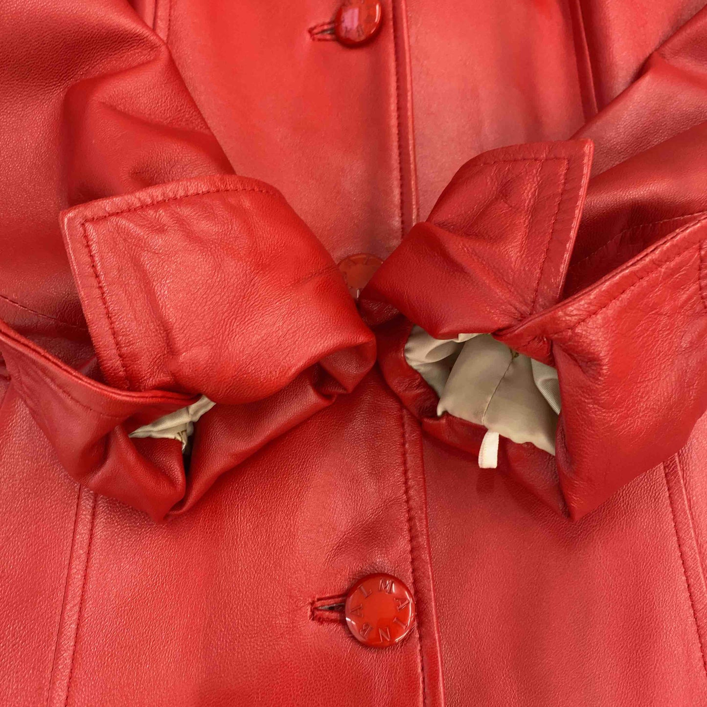 BALMAIN バルマン　赤　レッド　襟付き　 レザージャケット