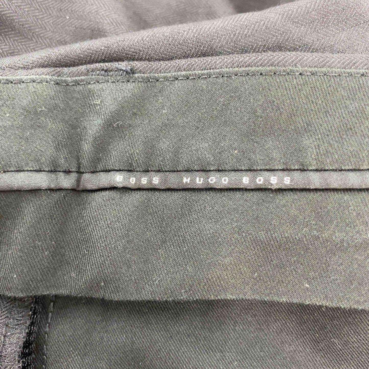 HUGO BOSS ヒューゴボス ブラック 無地 シンプル メンズ スラックス