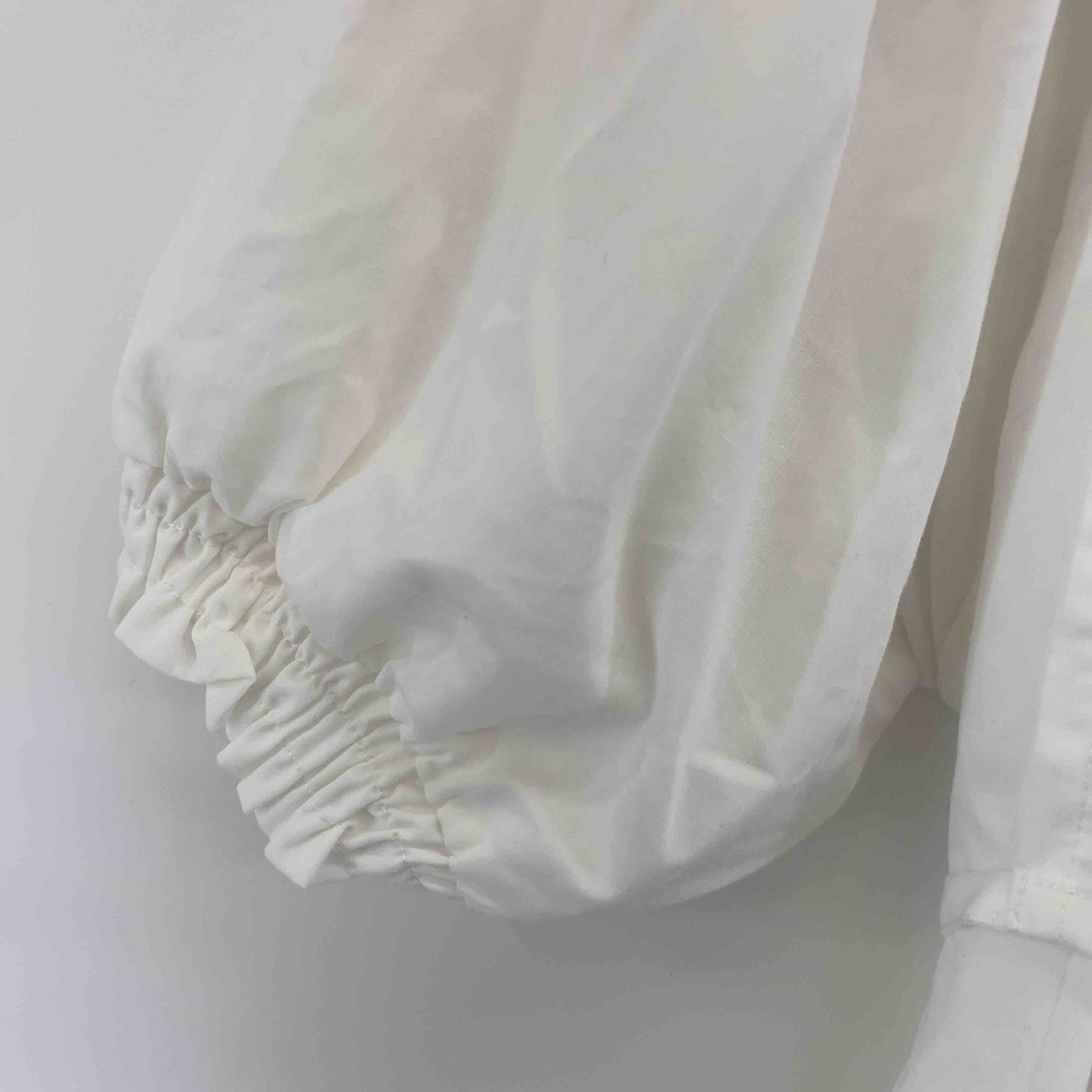 LUNACION　ルナシオン　白　ホワイト　スタンドカラー　前面ボタン　透け感あり　  レディース 半袖ワンピース