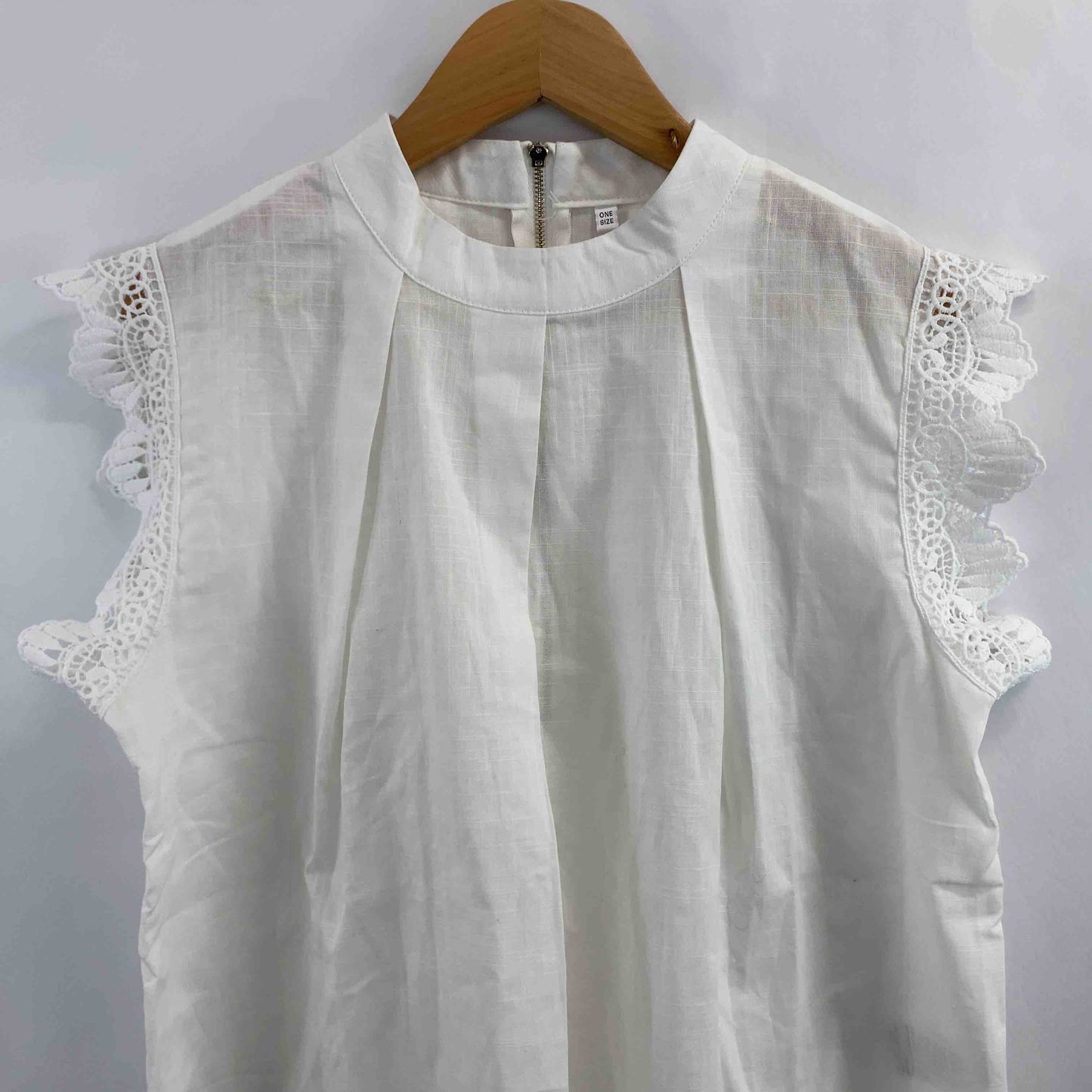 adapt retailing  レディース Tシャツ（袖なし）ホワイト tk