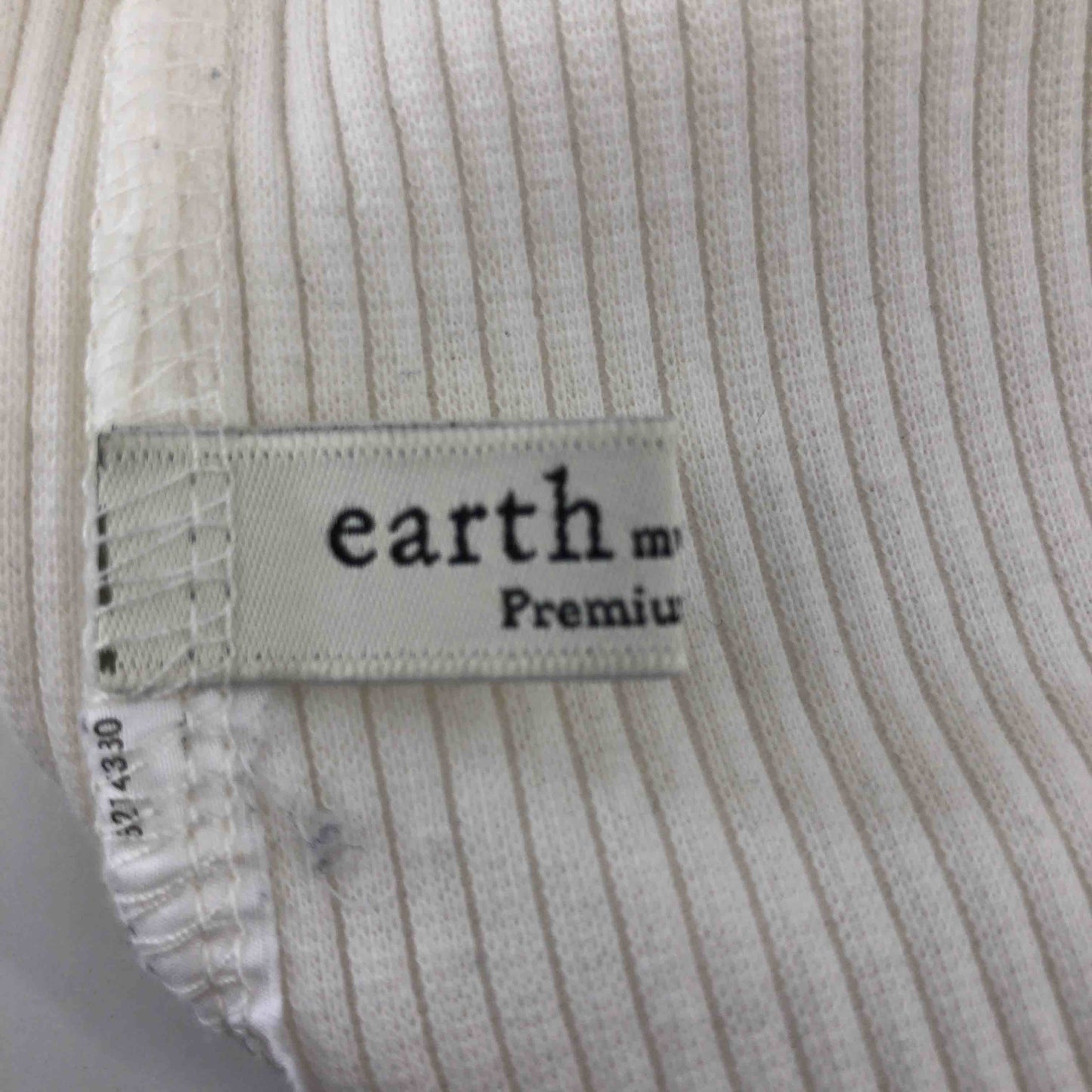 earth music&ecology アースミュージックアンドエコロジー レディース Tシャツ（長袖）ホワイト tk