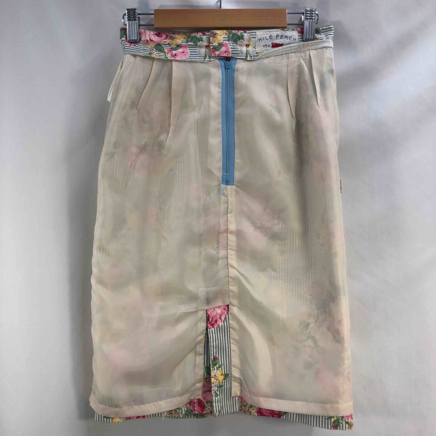 NILE PERCH ナイルパーチ レディース ひざ丈スカート グレー 花柄ストライプ tk