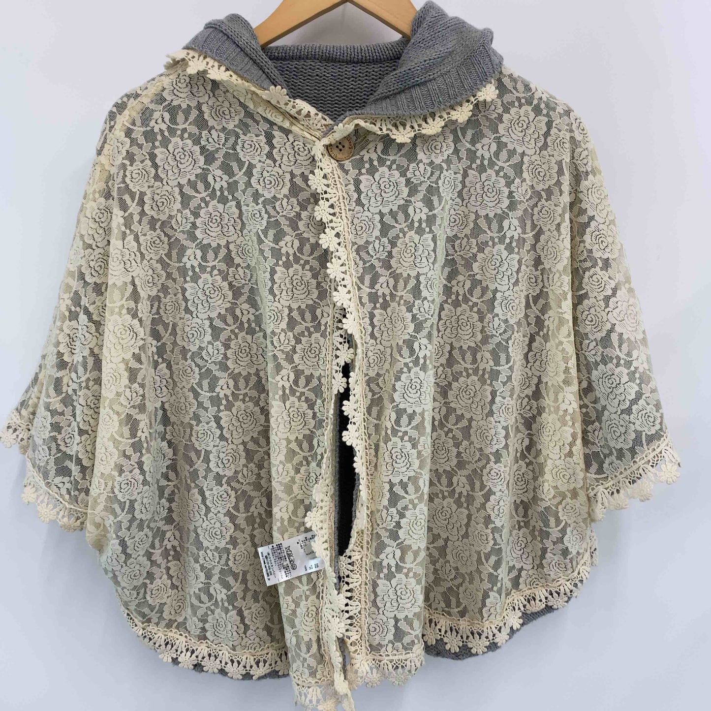 earth music&ecology アースミュージックアンドエコロジー レディース ポンチョ グレー ケーブルニット 綿混 裏地レース