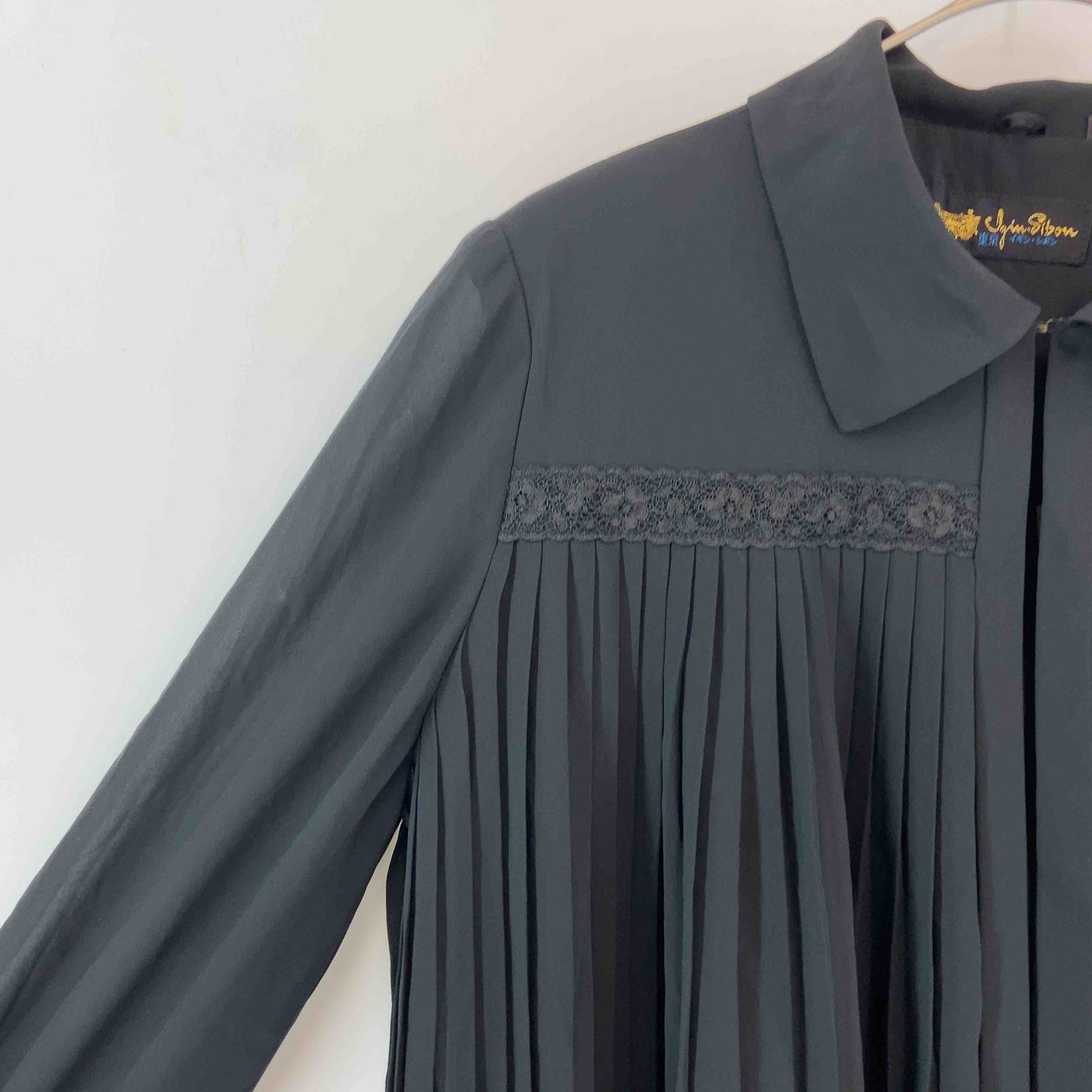 東京イギン レディース　ボレロ　長袖ブラウス　ブラックフォーマル　プリーツ　黒