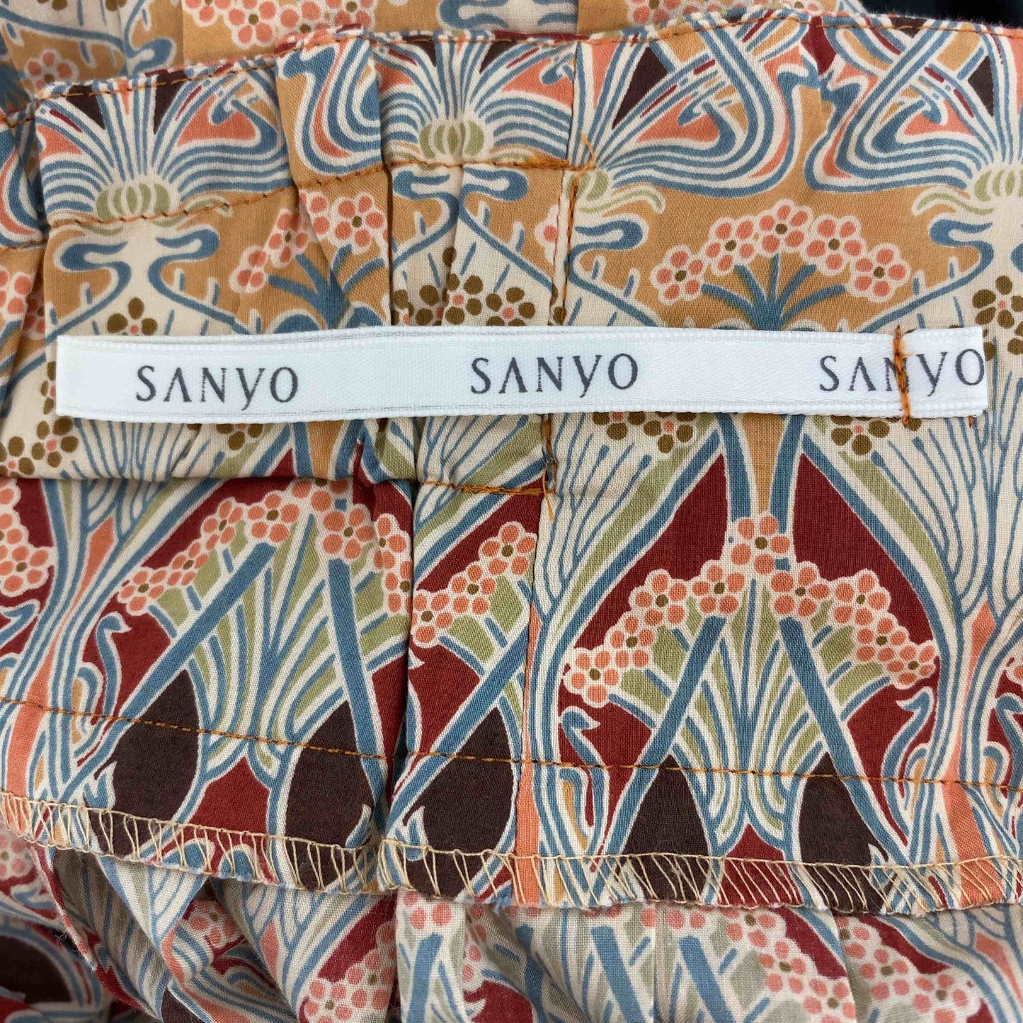 レナウンルック　SANYO　総柄　ベージュ系　サイズ9　 レディース ひざ丈スカート