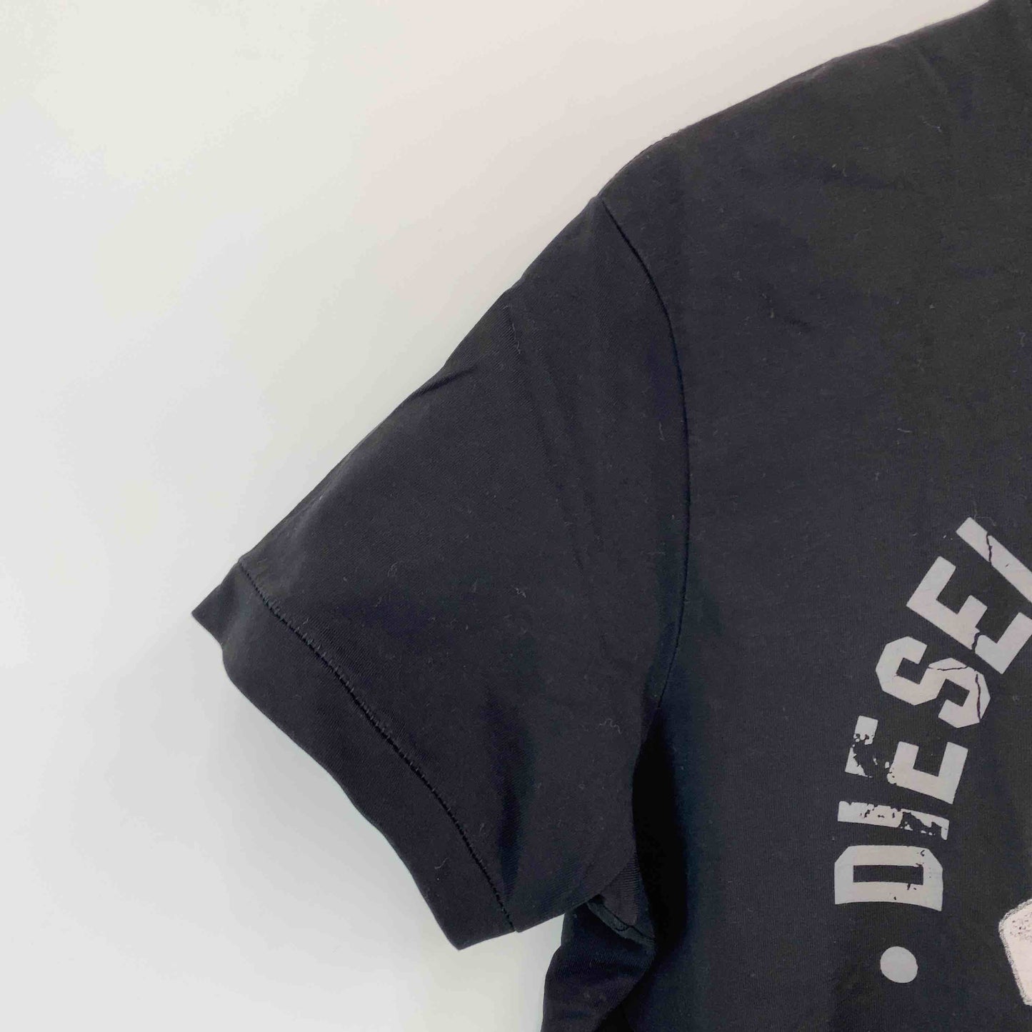 DIESEL ディーゼル メンズ Tシャツ（半袖）フロントプリント ブラック