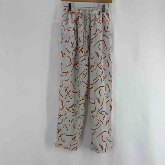 LEPSIM LOWRYS FARM レプシィムローリーズファーム レディース カジュアルパンツ サイズフリー ウエストゴム 総柄 ライトグレー×オレンジ