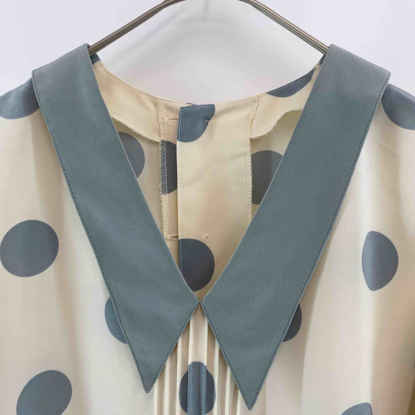 東京ブラウス レディース 長袖シャツ/ブラウス 七分袖 オフホワイト地グレー水玉柄 バックボタン