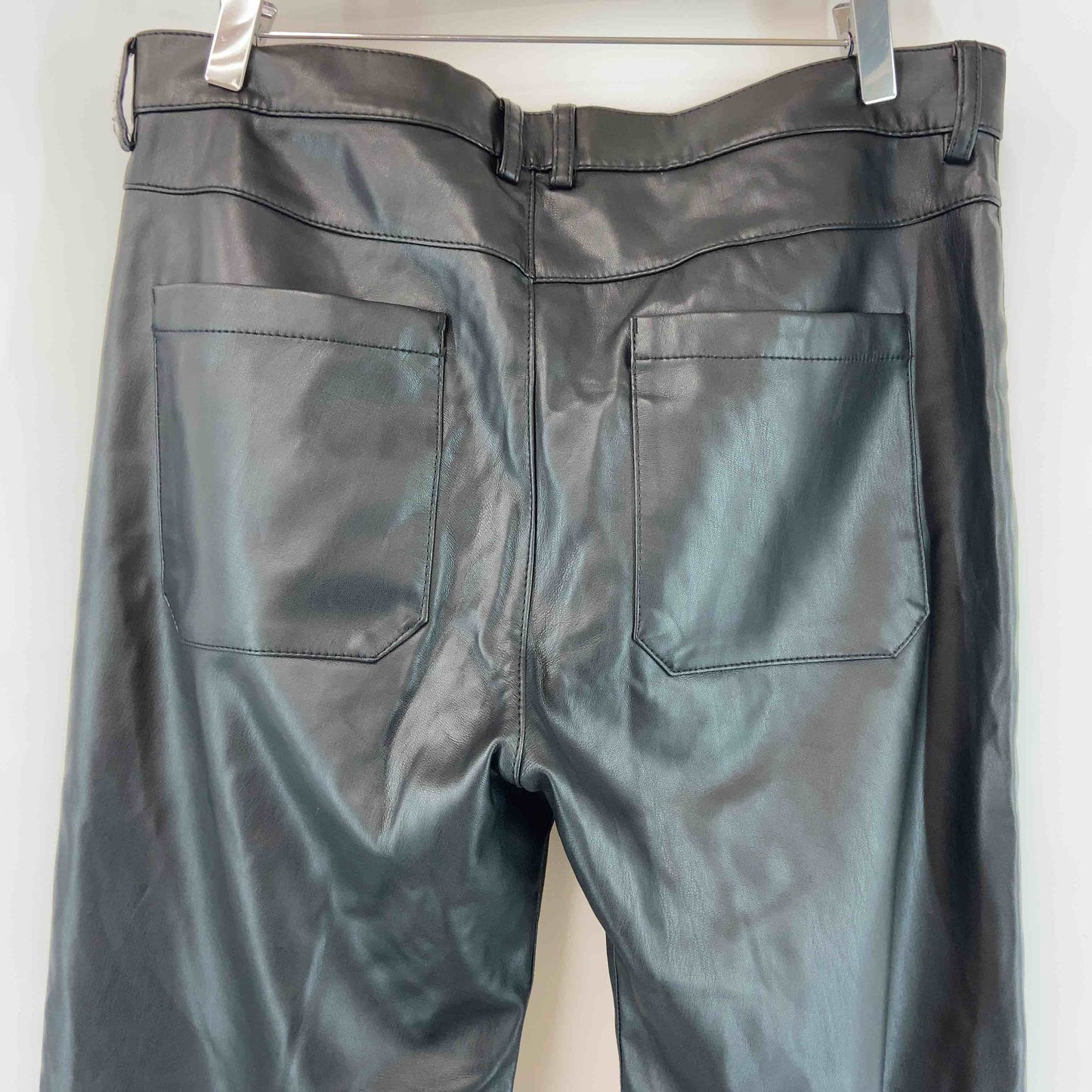 ZARA ザラ メンズ フェイクレザーパンツ ブラック