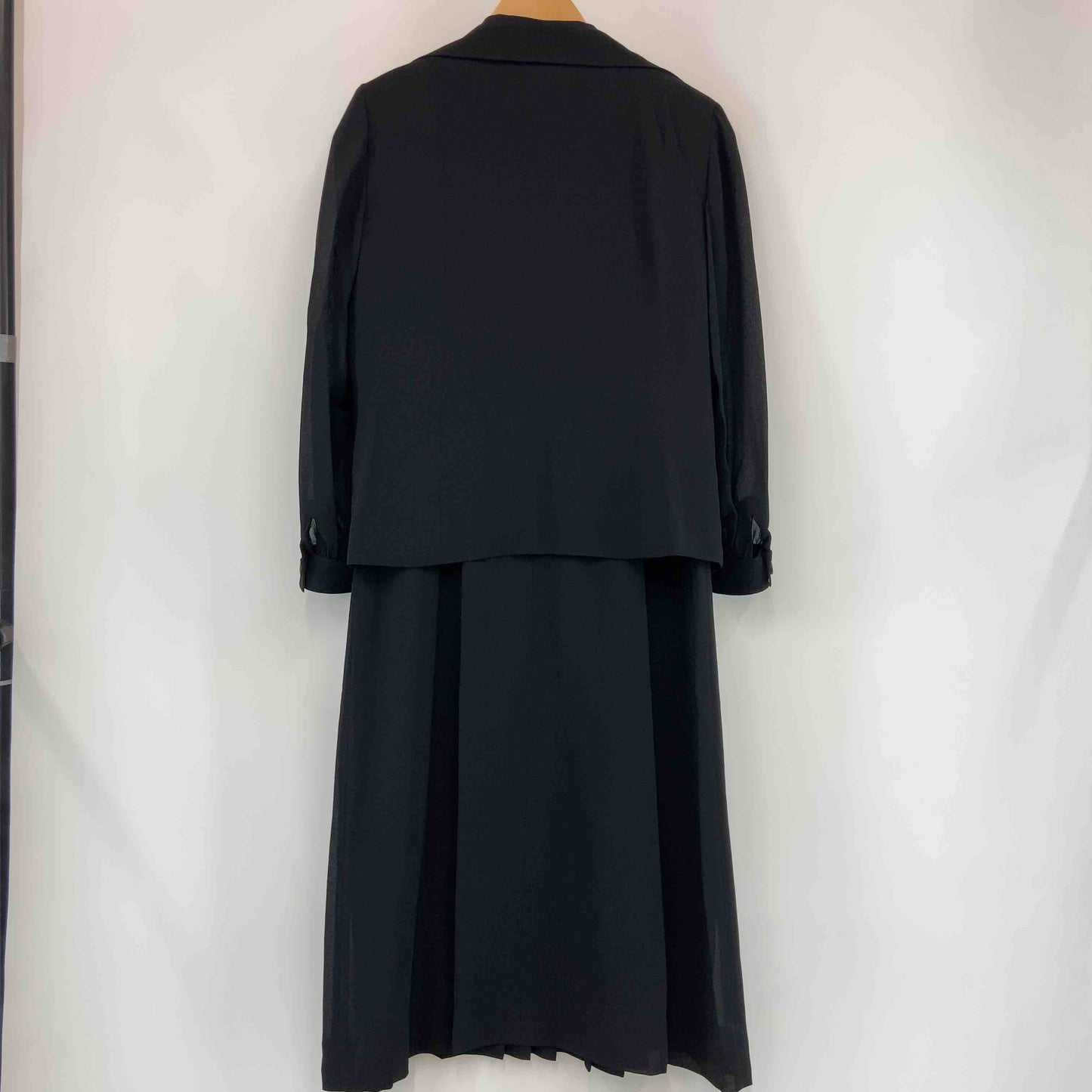 AROMA レディース ノーカラージャケット ブラック フォーマル ワンピース セットアップ 春夏