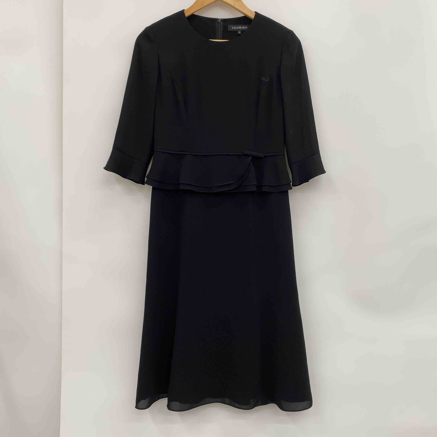 東京ソワール LILYBURN リリーバーン ブラック フォーマル ウエスト切替 リボン レディース 長袖ワンピース
